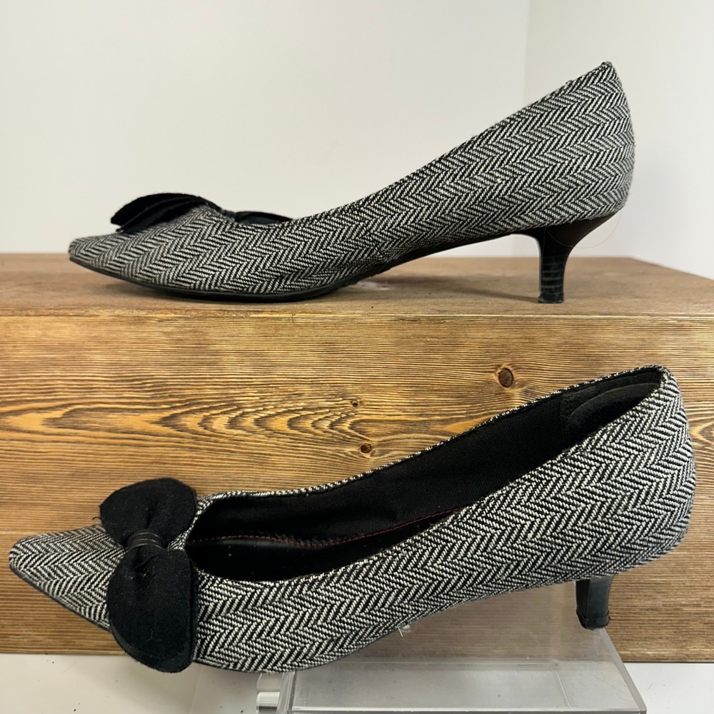 Fioni Herringbone Bow Pointed Toe Kitten Heels Womens SZ 9 Coquette Office Siren